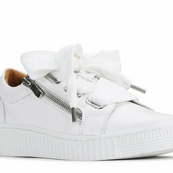 eos Shoes - EOS Women's White Sneakers